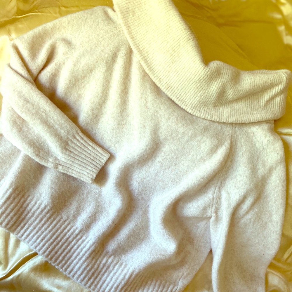 Shoulder Sweater